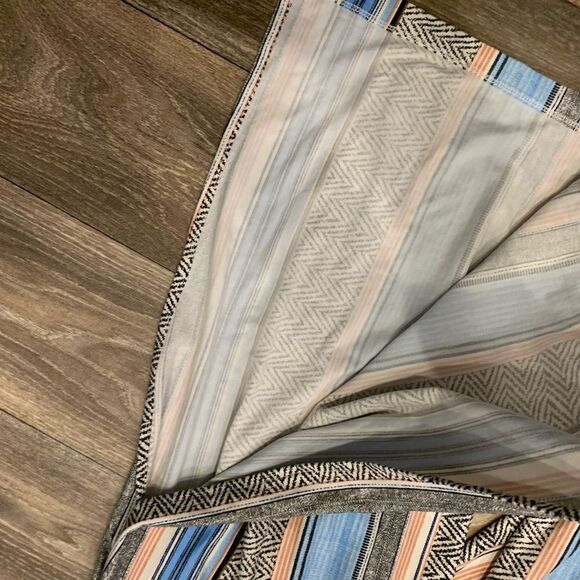 Venus Jumpsuit Size XL Leg Slits Pockets Boho Tie Neck Smocked waist - Picture 2 of 6